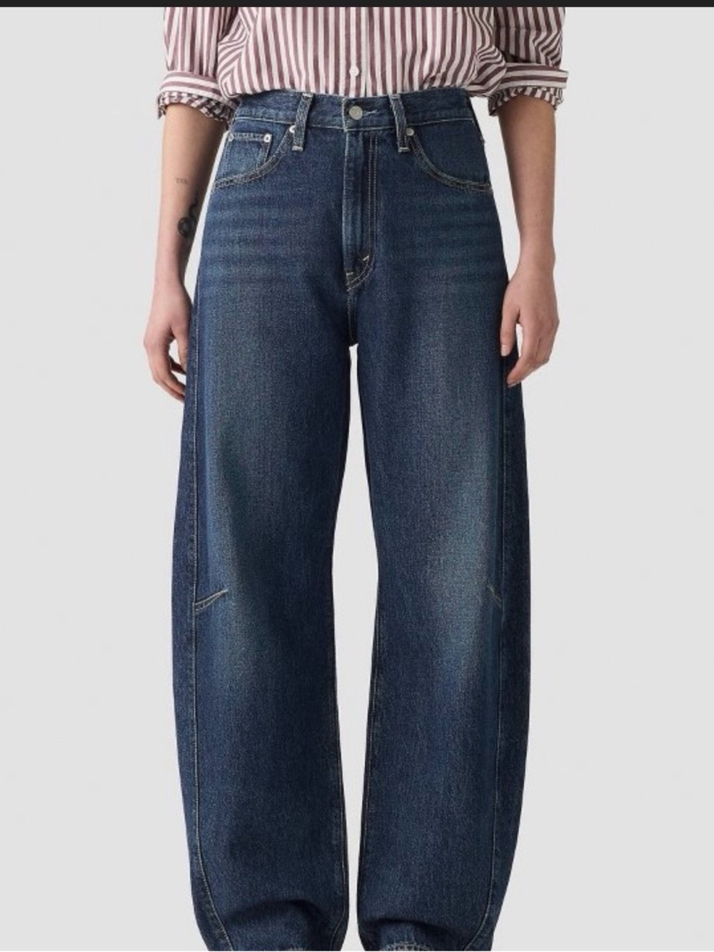 Levi's Cinch Waist Barrel Jeans